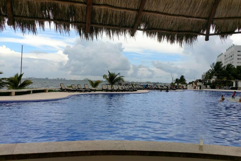 Hermoso Condo De 2 Habitaciones Frente Al Caribe Cancún Exteriör bild