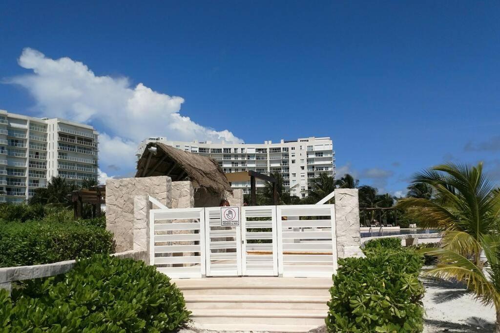 Hermoso Condo De 2 Habitaciones Frente Al Caribe Cancún Exteriör bild