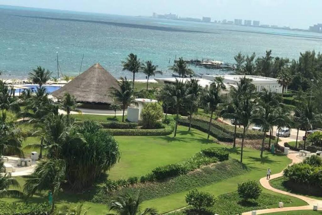 Hermoso Condo De 2 Habitaciones Frente Al Caribe Cancún Exteriör bild
